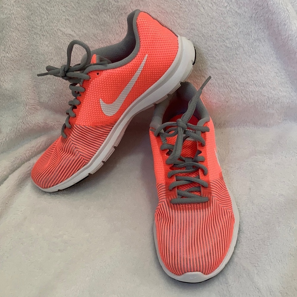 Nike Women’s Flex Bijoux Training Shoes Size 8
